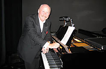 ron-at-the-piano